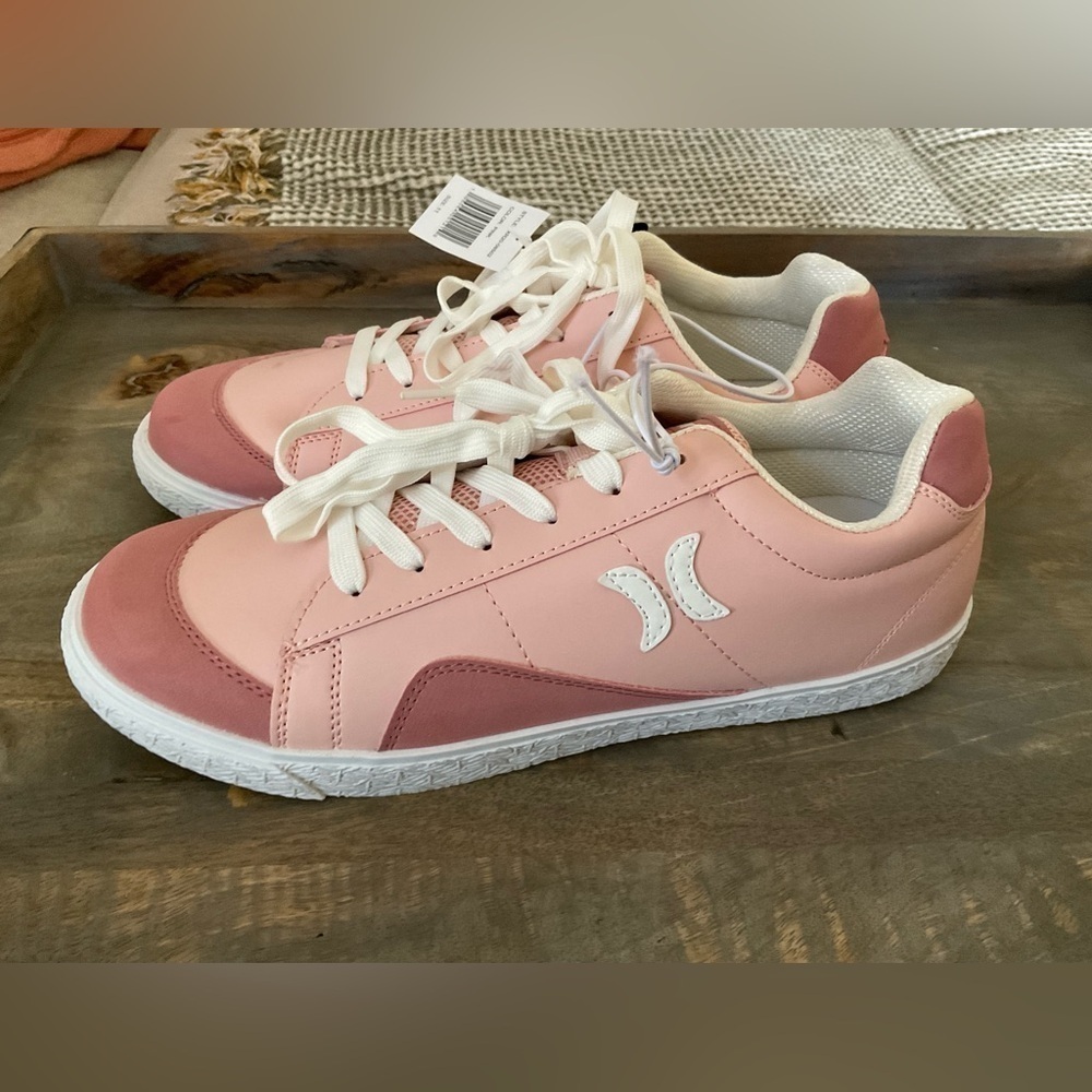 Hurley Women’s Sneakers - Picture 6 of 10